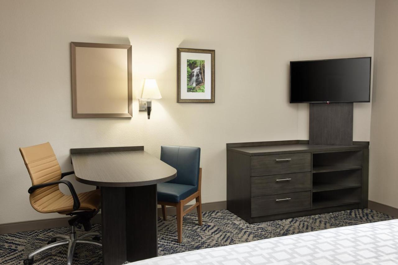 Candlewood Suites Charleston-Northwoods By Ihg Норт Чарлстън Екстериор снимка