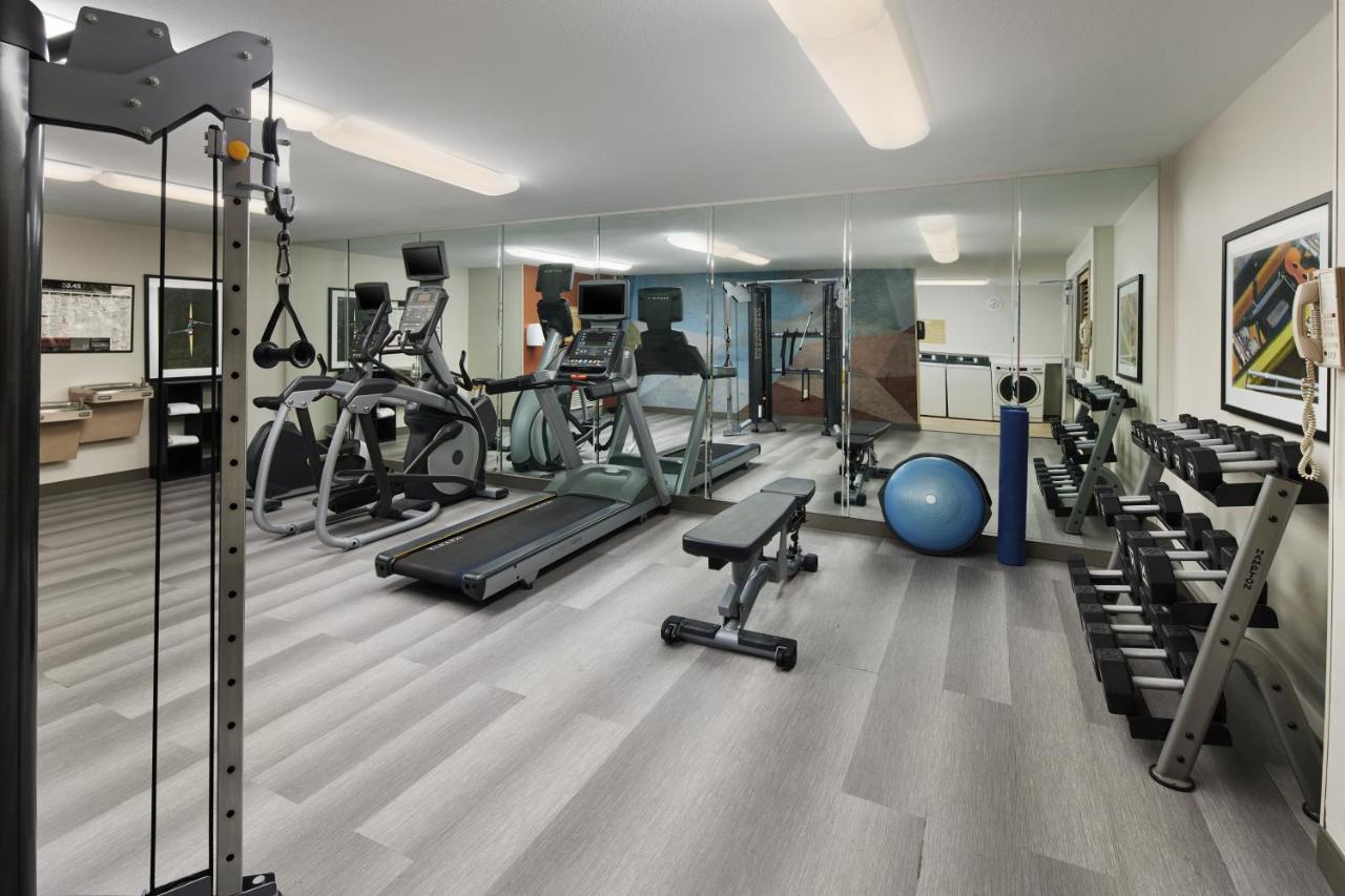 Candlewood Suites Charleston-Northwoods By Ihg Норт Чарлстън Екстериор снимка
