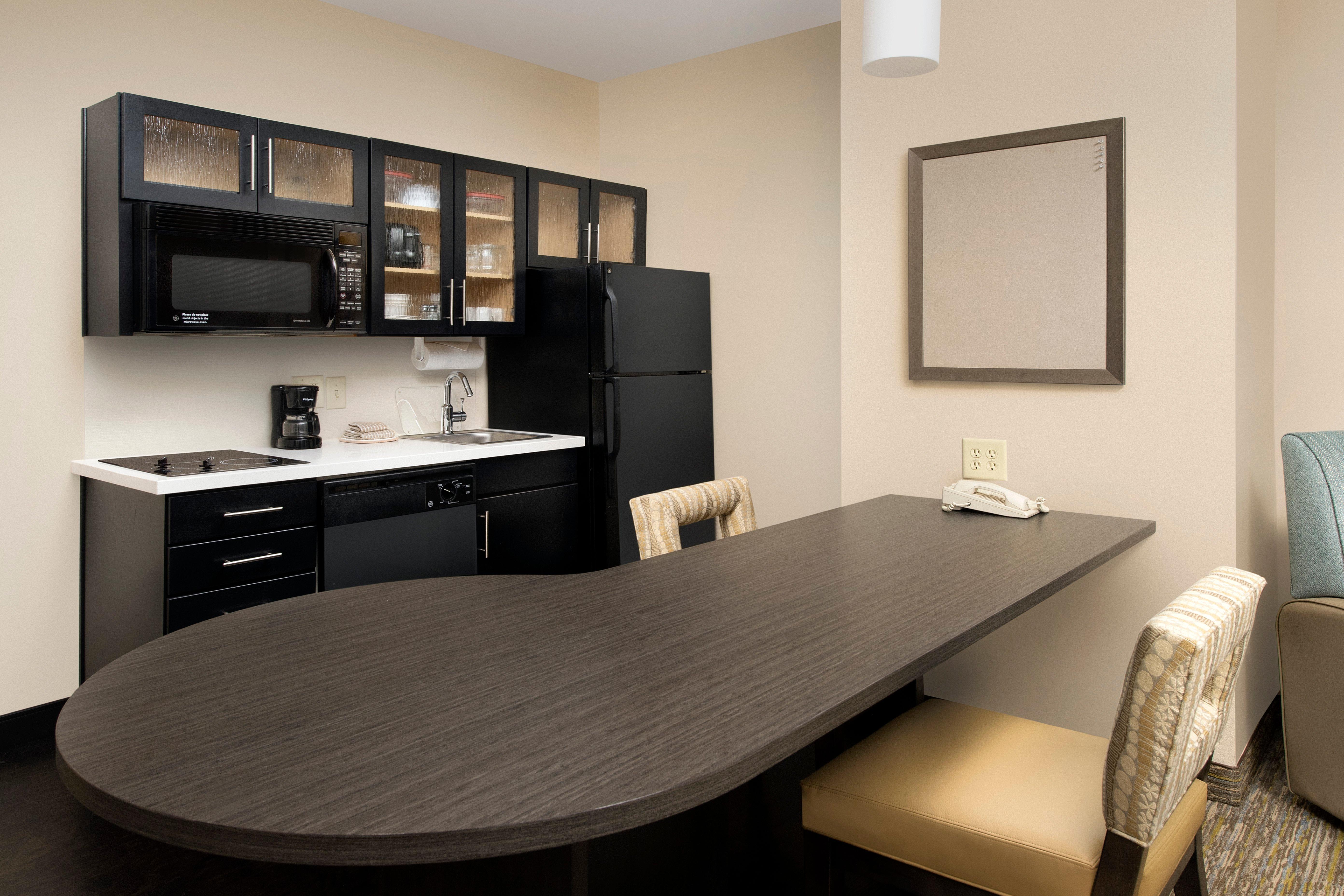 Candlewood Suites Charleston-Northwoods By Ihg Норт Чарлстън Екстериор снимка