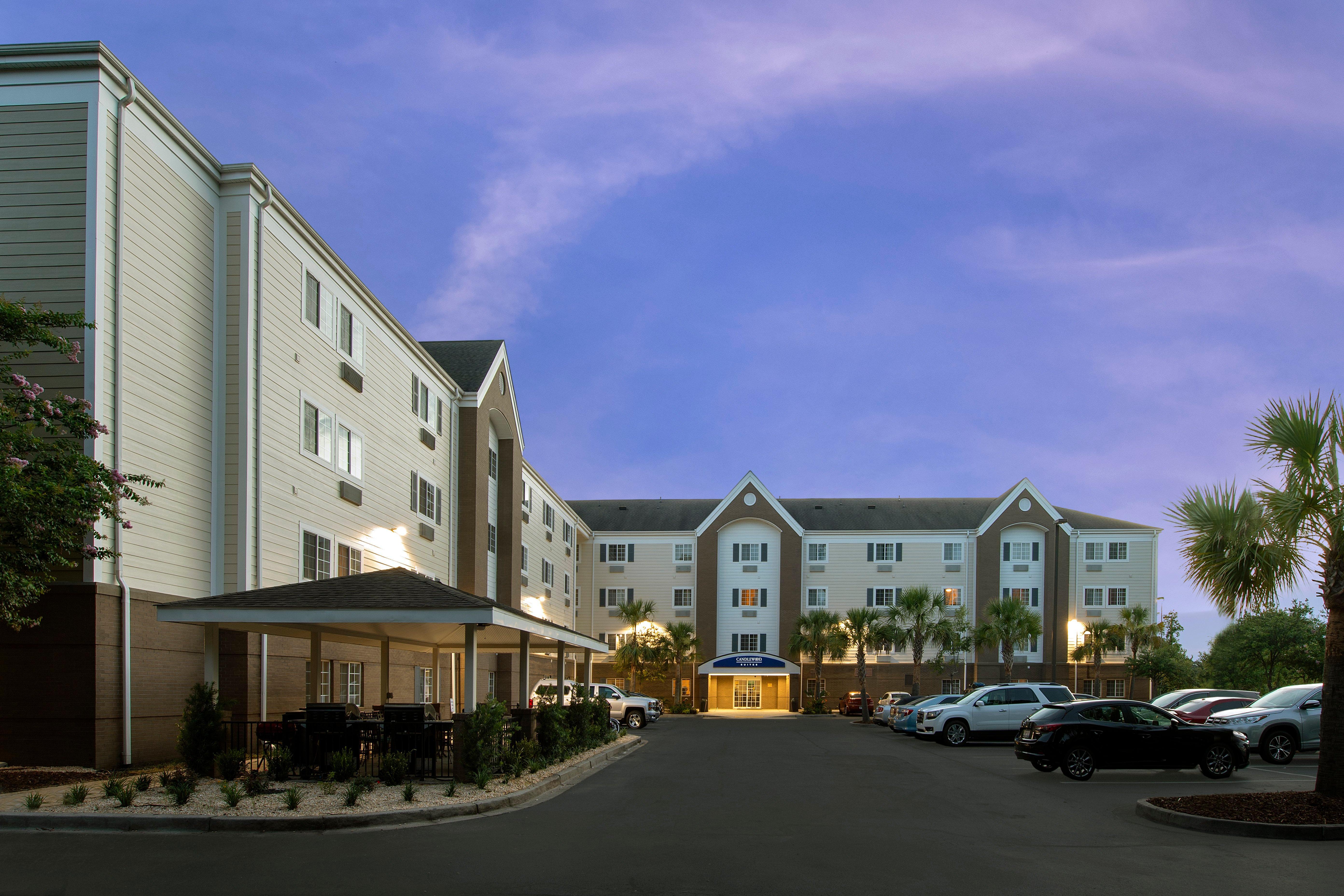 Candlewood Suites Charleston-Northwoods By Ihg Норт Чарлстън Екстериор снимка