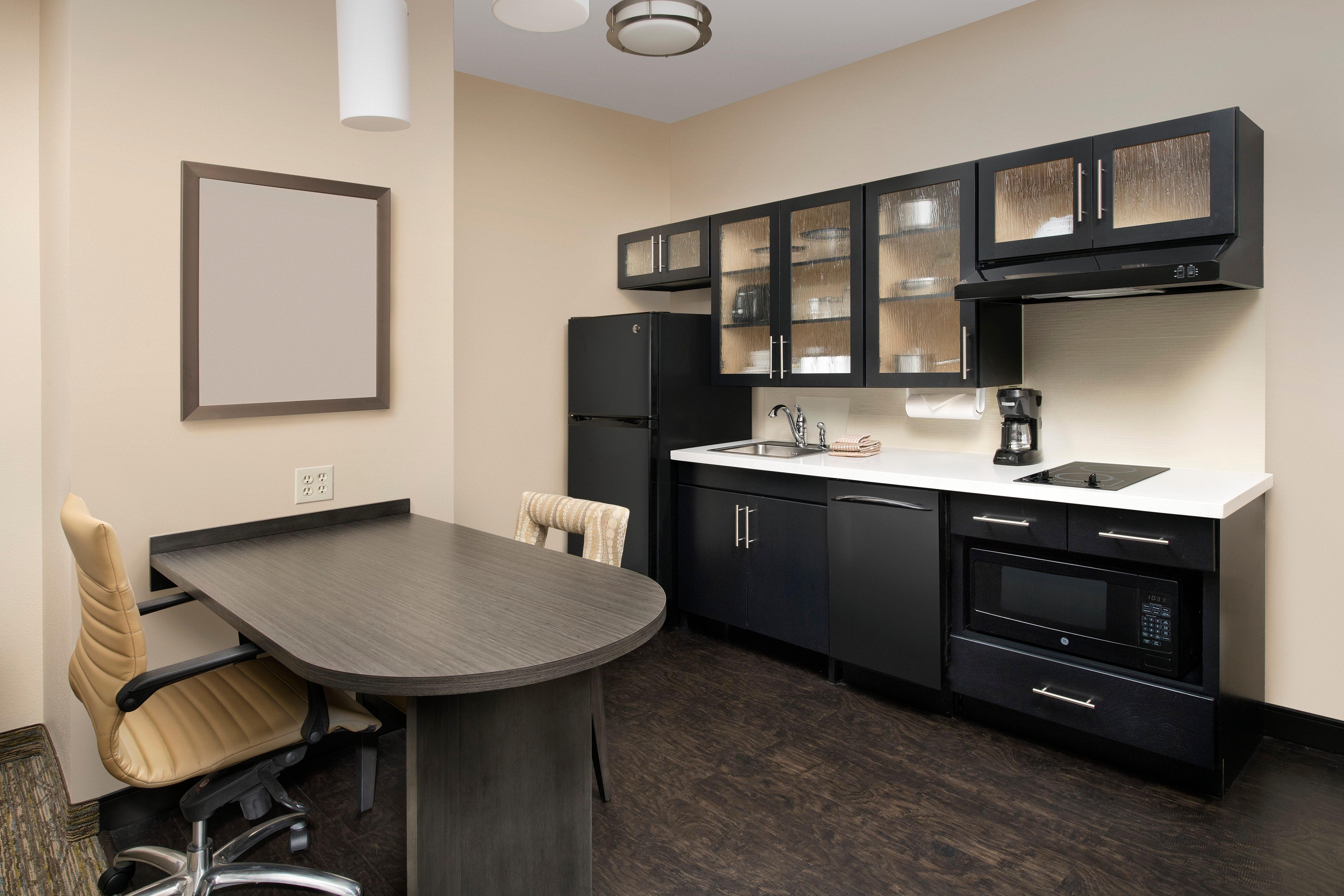 Candlewood Suites Charleston-Northwoods By Ihg Норт Чарлстън Екстериор снимка