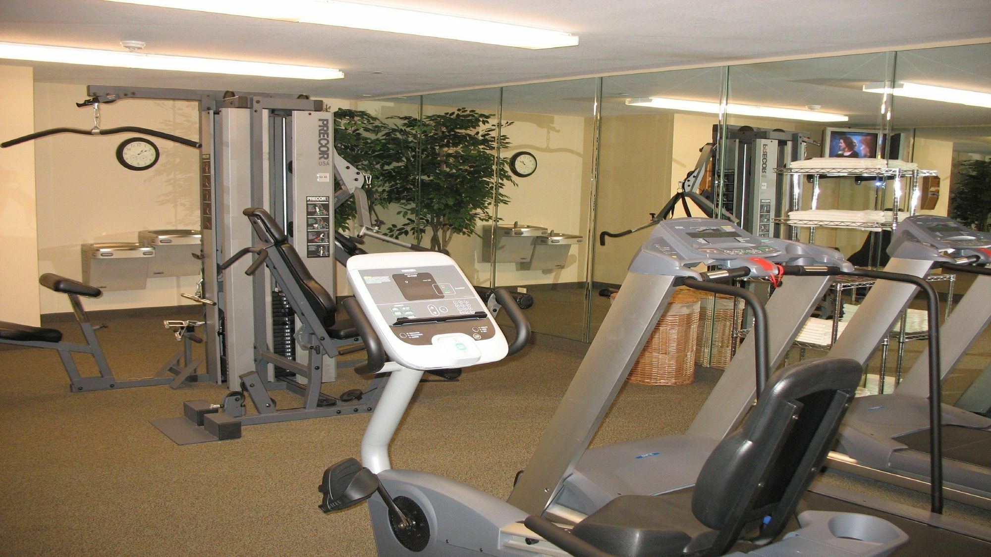 Candlewood Suites Charleston-Northwoods By Ihg Норт Чарлстън Екстериор снимка