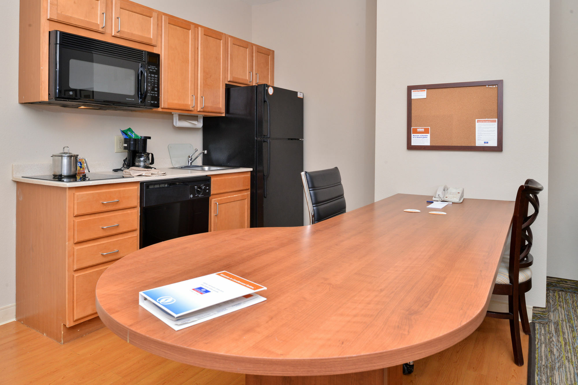 Candlewood Suites Charleston-Northwoods By Ihg Норт Чарлстън Екстериор снимка